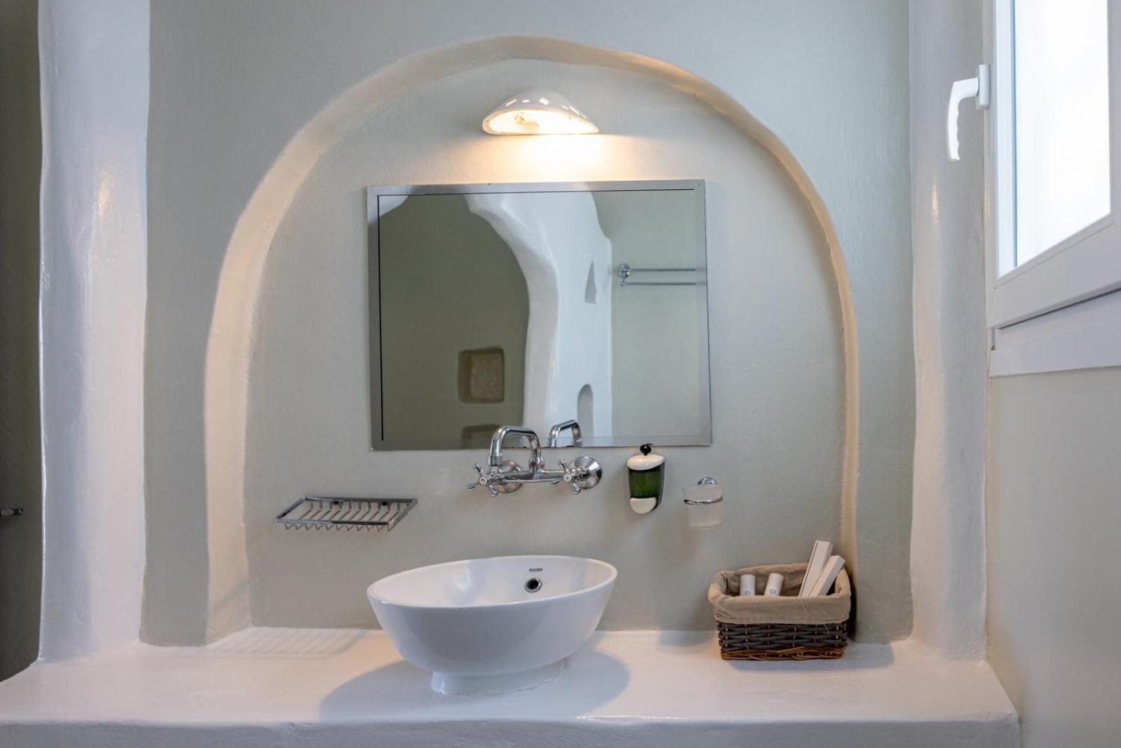 Soulmate'S Suites Tinos Kionia Extérieur photo