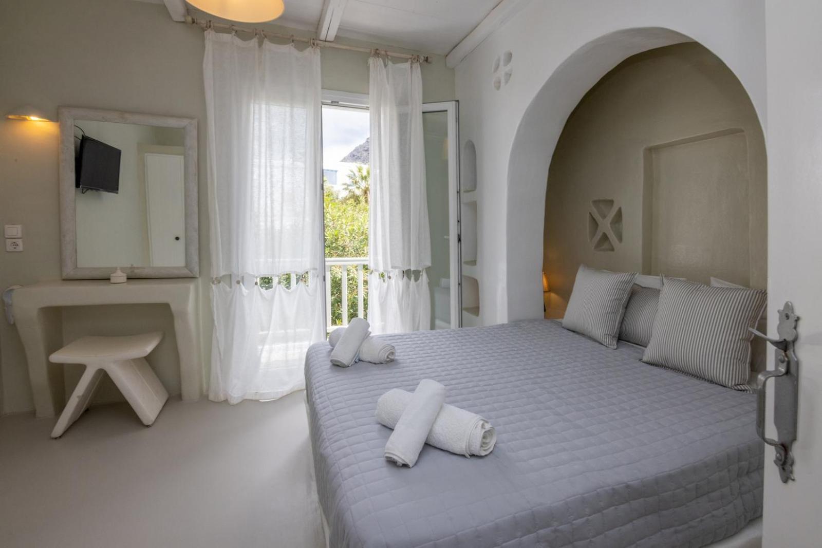 Soulmate'S Suites Tinos Kionia Extérieur photo